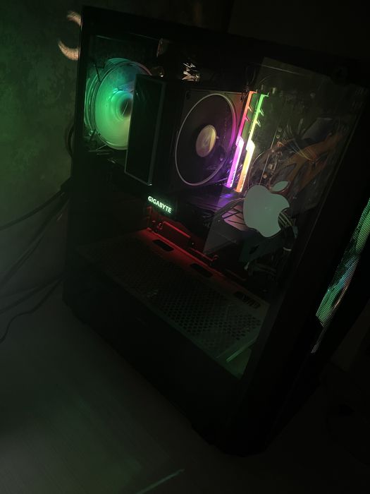 В продаже компьютер core i 5 9400F