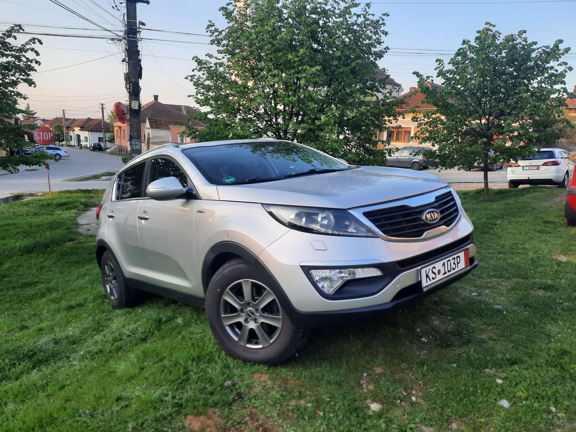 Kia Sportage Exclusiv 4x4. An.2012.2.0CRDI.E5.Cutie Automata!