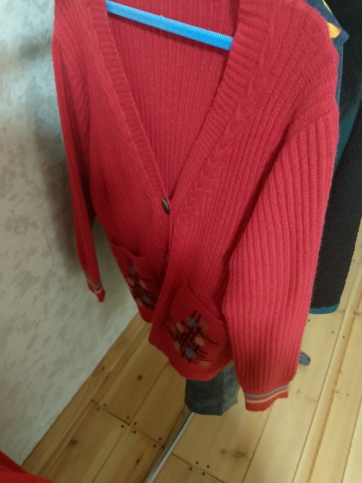 Женские одежды. Почты новые.