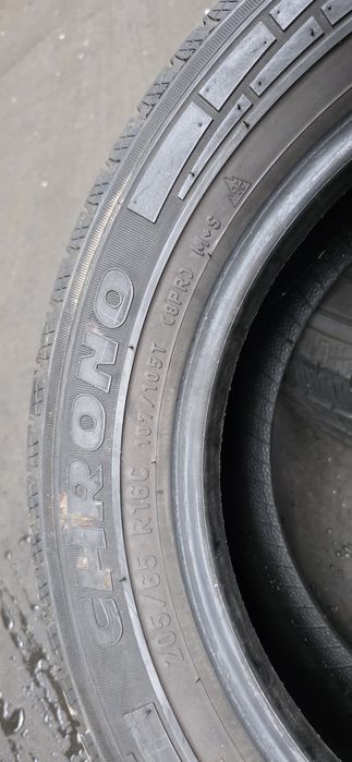 Гуми 2бр 205/65/16с - 1бр- 99лв