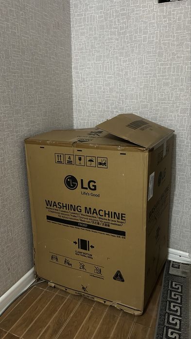 Продаю стиральную машину не работает мотор вроде бы