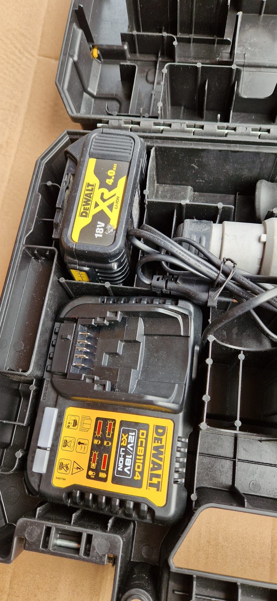Dewalt rotopercutor pe acumulator