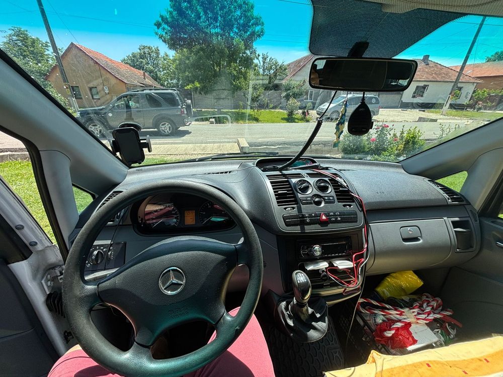 Mercedes vito de persoane