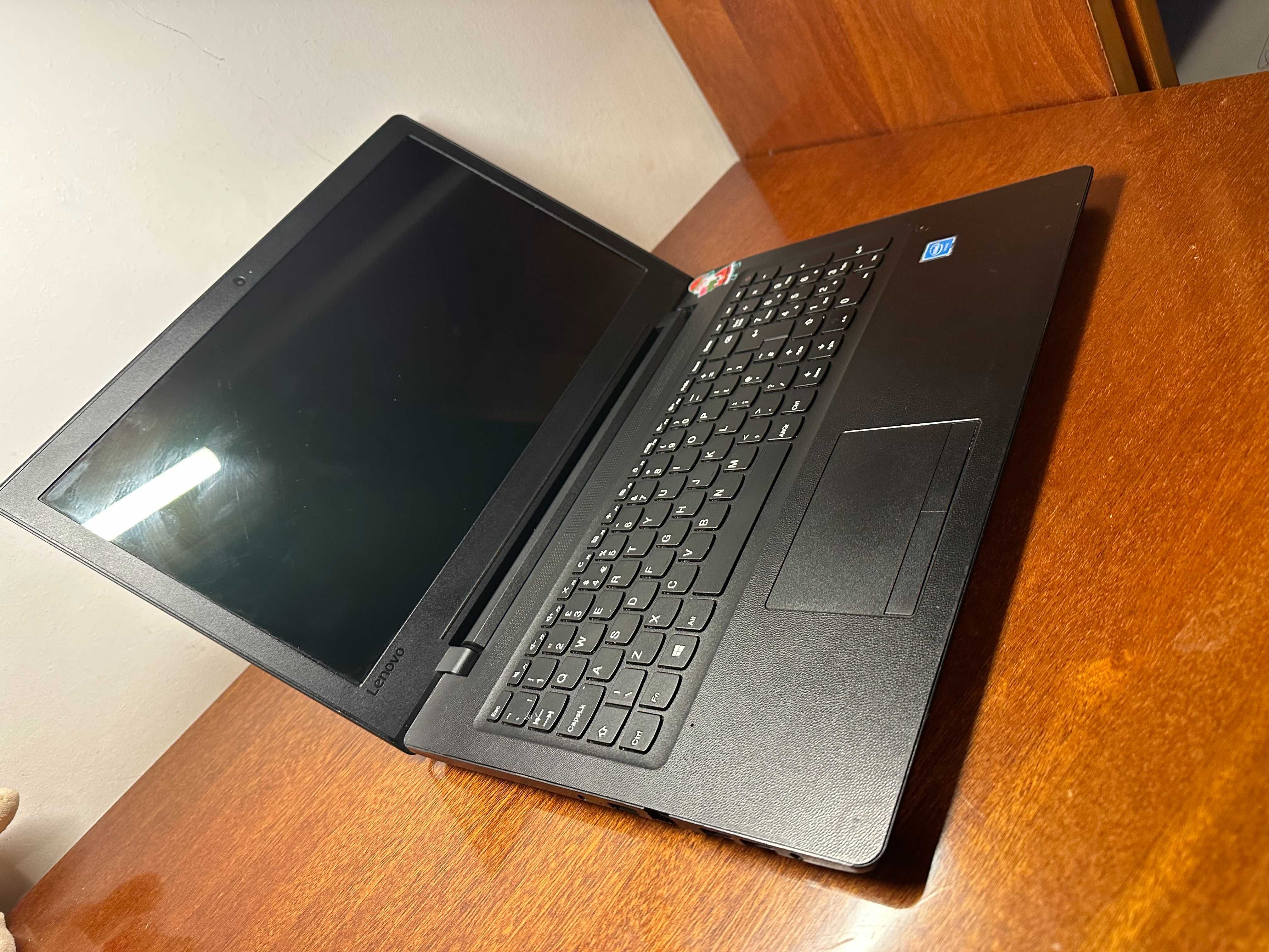 laptop lenovo b50 - 30 , ram 4 gb, ssd 120gb,  win 10