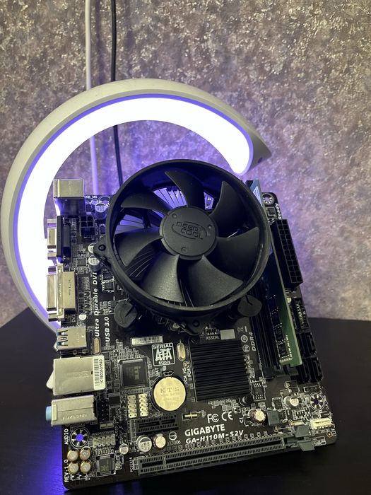 Комплект i5-7500 + Gigabyte H110M-S2V + DDR4 4GB (в идеале)
