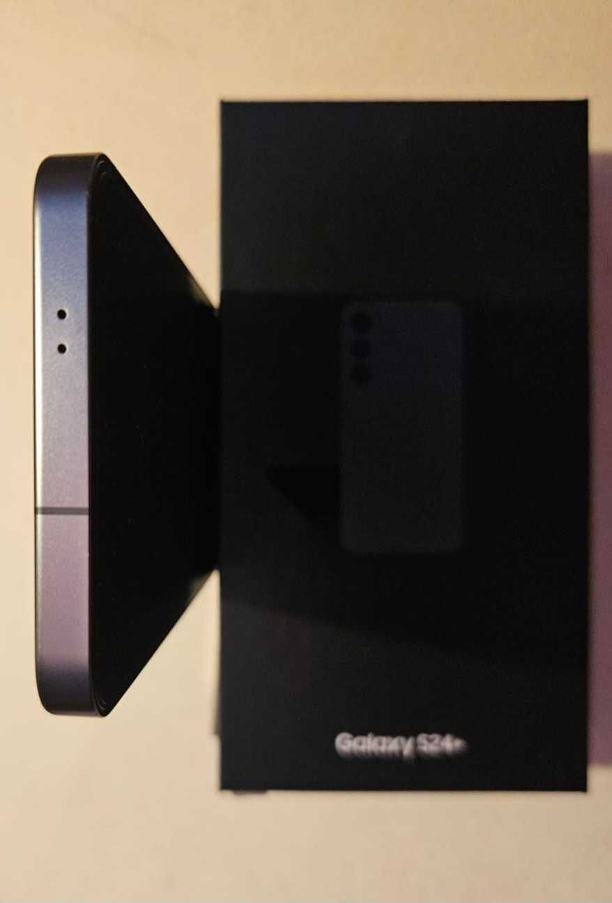Samsung Galaxy S24 plus