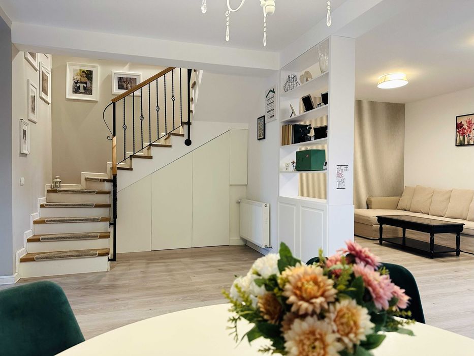 Proprietar - vand duplex complet mobilat si utilat.