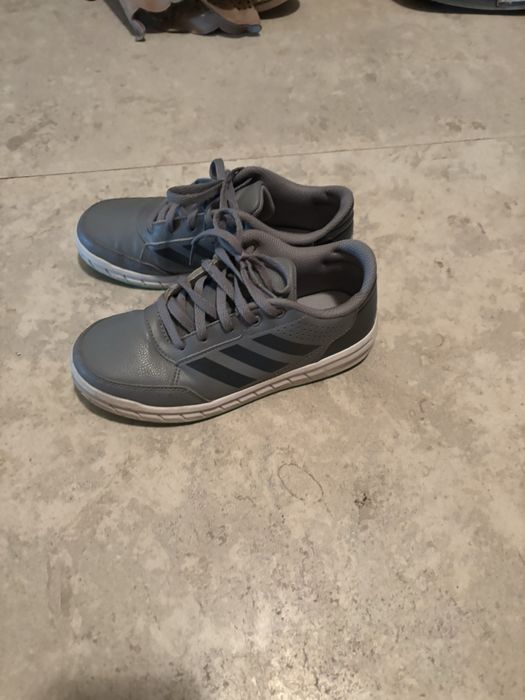 Детски маратонки Adidas 33 номер