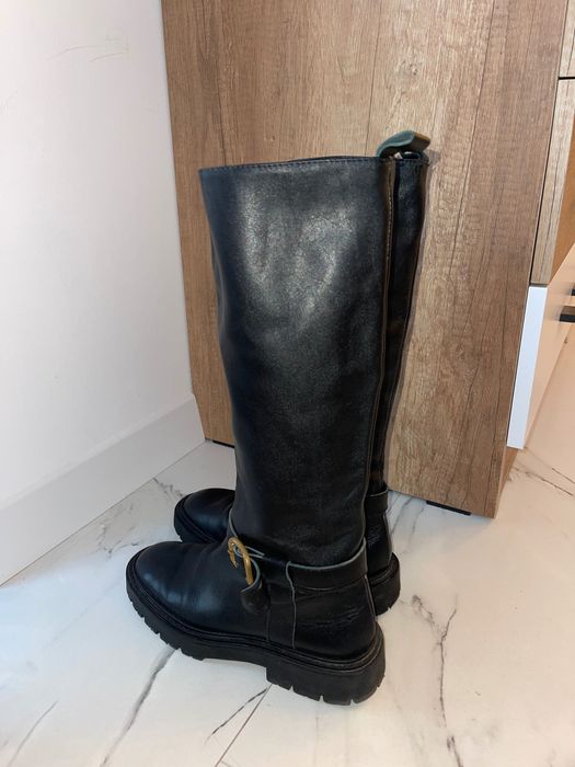 Кожени ботуши ZARA