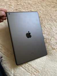 Ipad 8 32 GB space grey