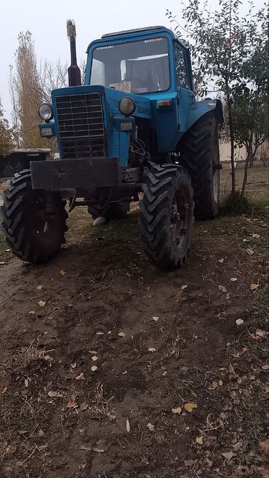 MTZ 80 Traktor Sotiladi
