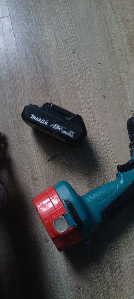 Bormașină makita 14.4 v