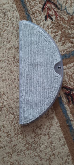 Моющий робот пылесос