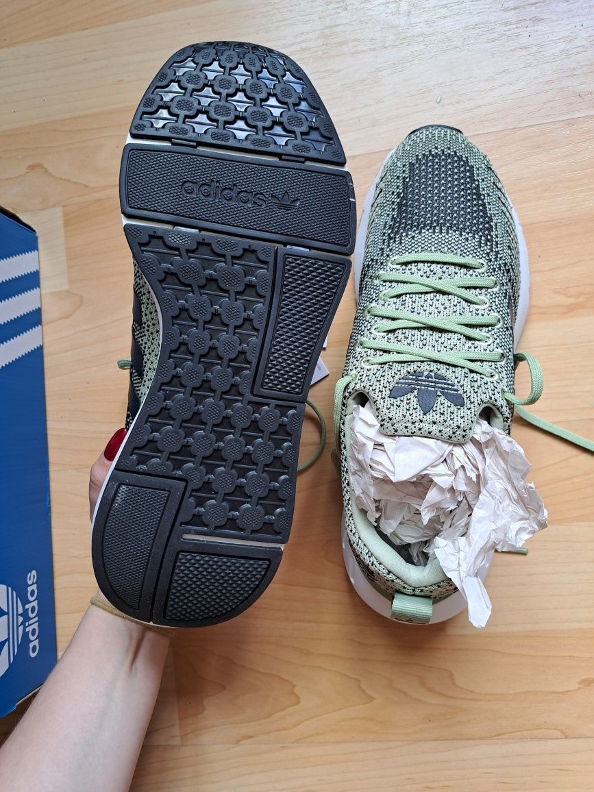 Adidas Swift Run 22