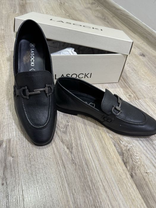 Кожени дамски обувки луфъри Lasocki