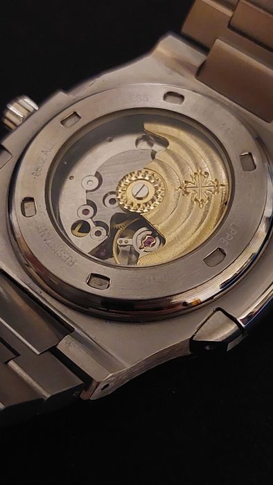 Patek Philippe Nautilius 5711 gray dial