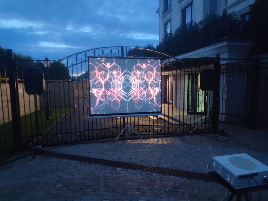 А.Р.Е.Н.Д.А проэктор с полотном с доставкой и установкой А.Р.Е.Н.Д.А п