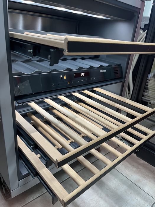 Miele KWT 6322 UG Винен охладител Push2Open/24 мес гаранция