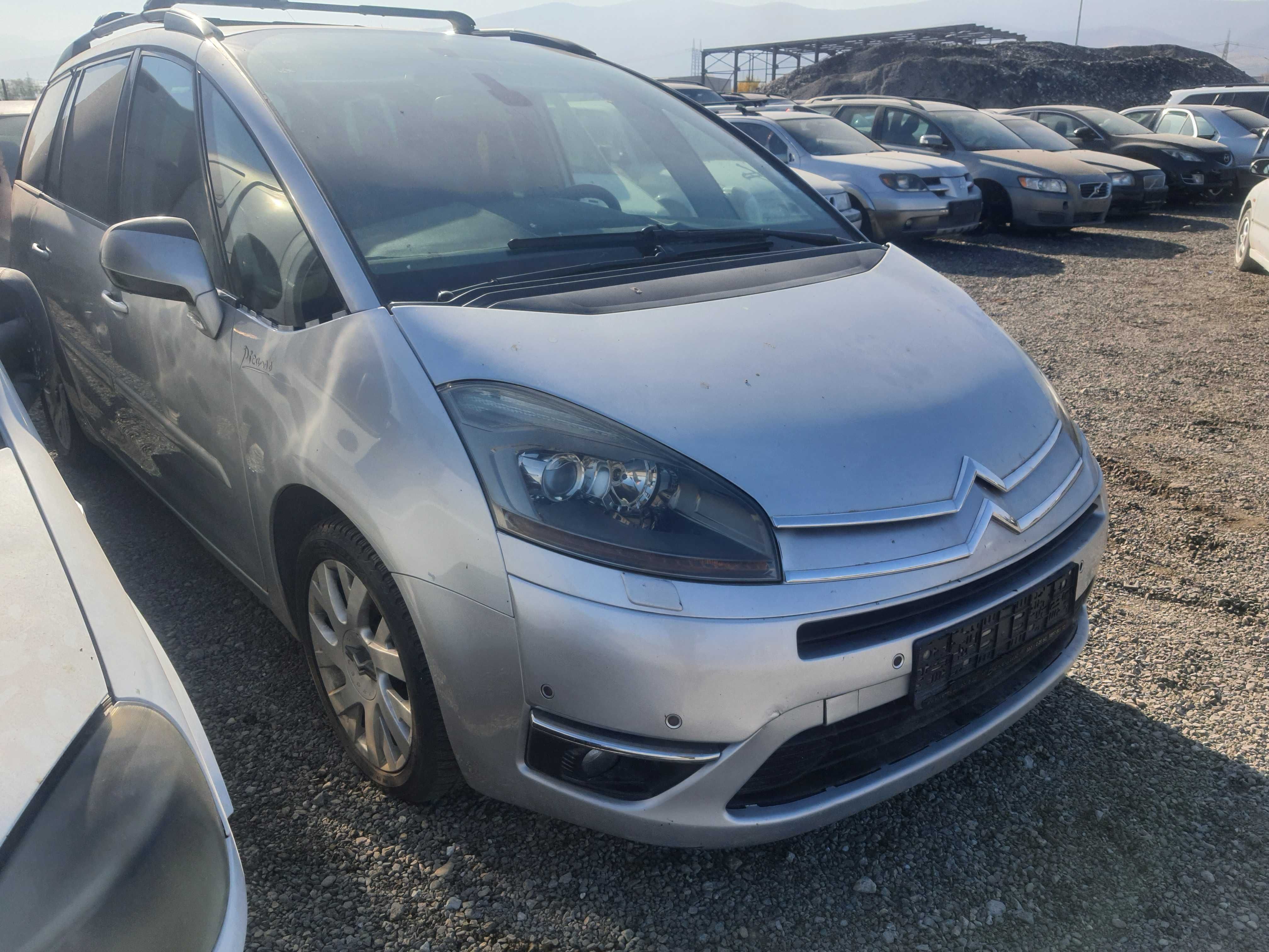 На части! Citroen C4 Picasso