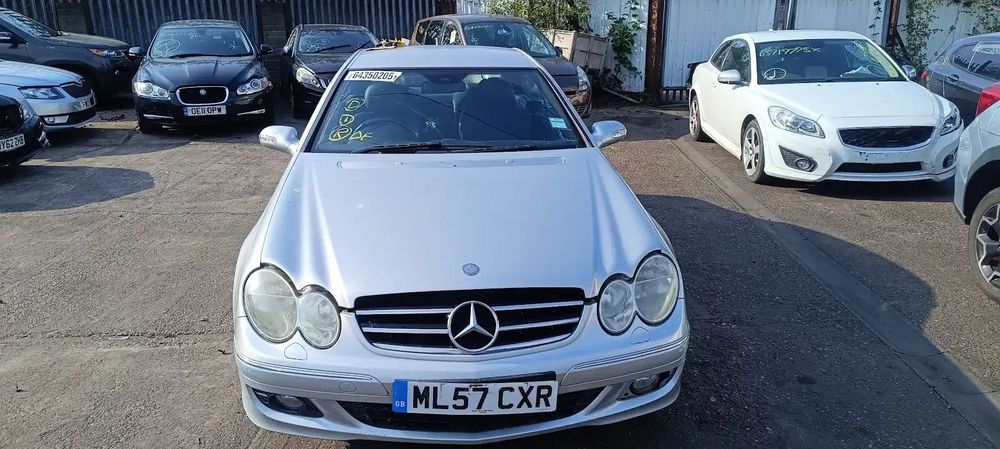 Dezmembrari / Dezmembrez Mercedes Clasa CLK 2.2 CDI 646966 cutie viteze manuala cod culoare 775 Iridium Silver