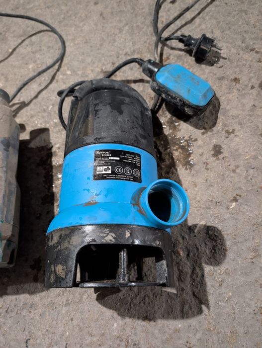 Продавам потопяеми дренажни помпи за мръсна вода