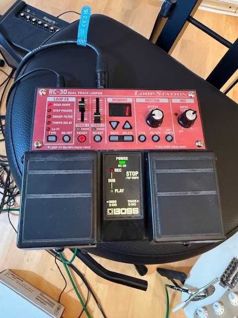 Boss RC-30 loop station