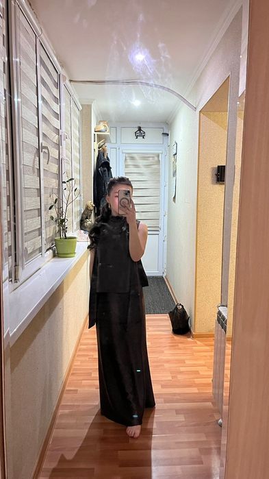 Продам двойка вечерний одела один раз на вечер