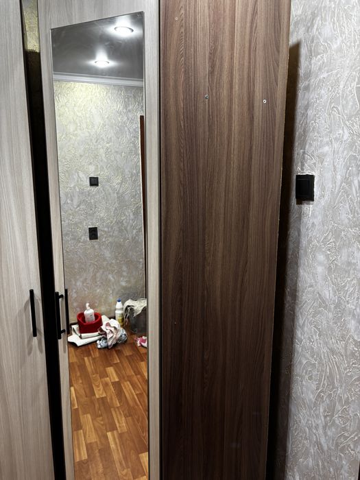 Шифоньер угловой