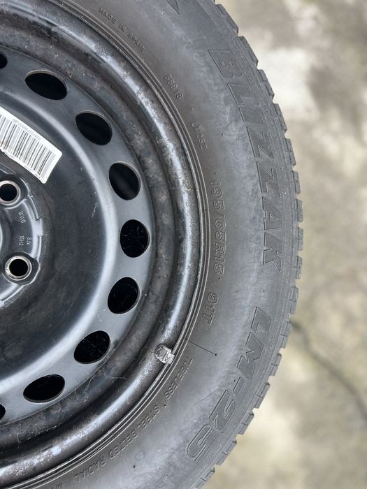 Roți iarnă 4 bucati 195/65R15