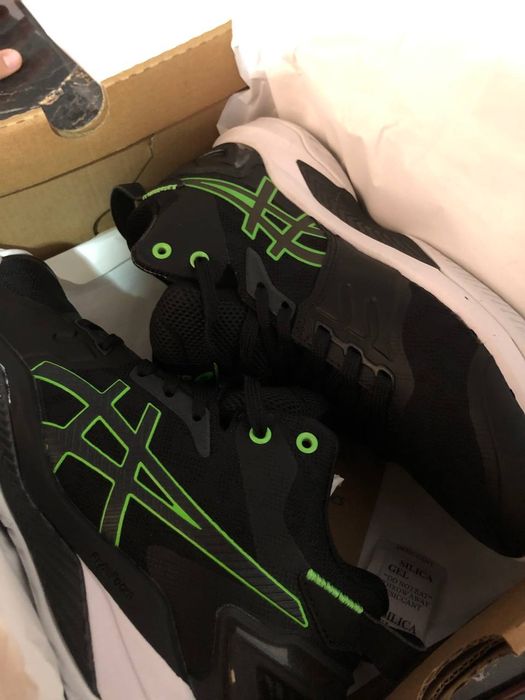ASICS Gelbrust 26 black green