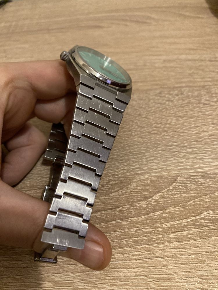 Часовник Tissot prx mint