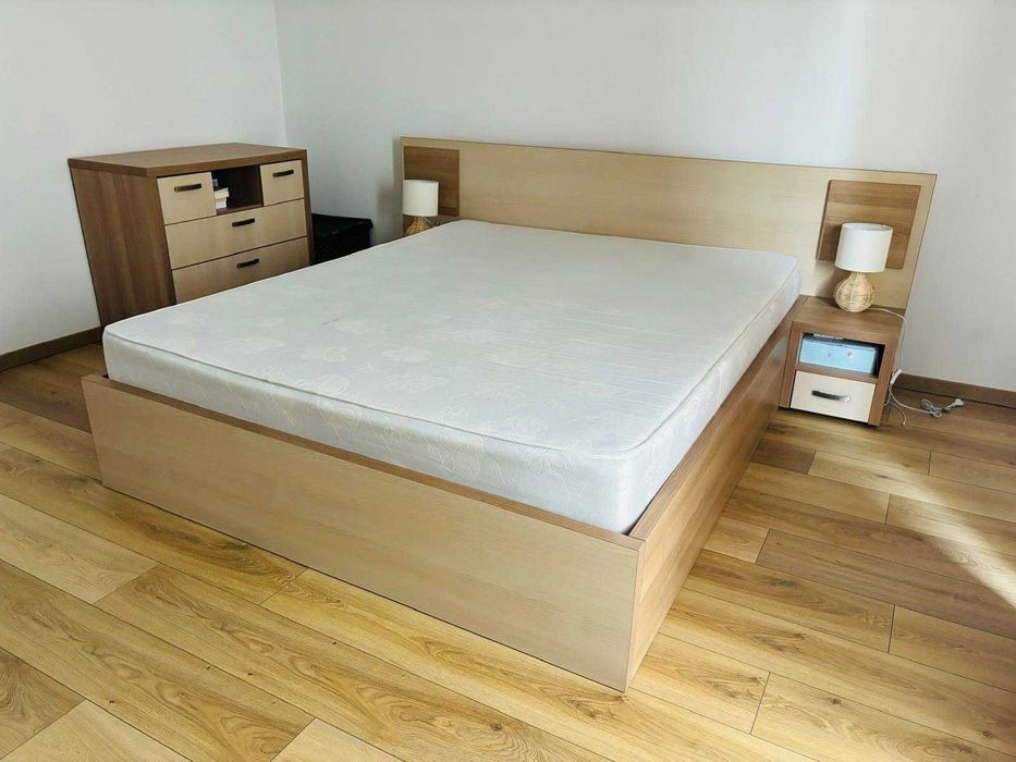 Set dormitor pat, 2 noptiere, comoda