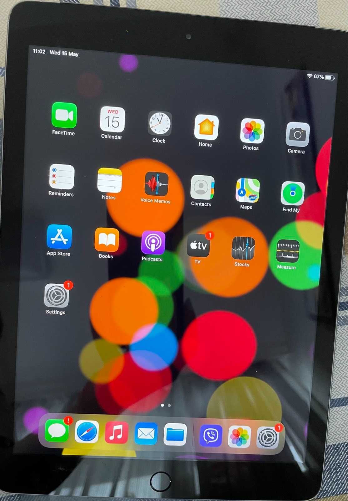 iPad (6th generation), 128 GB, в отлично състояние, сив