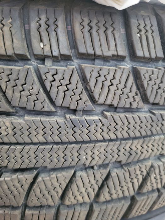Шины Triangle почти новые