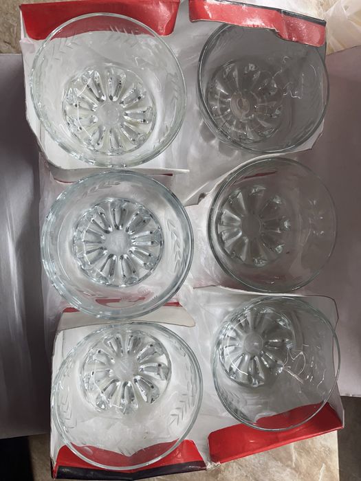 Продам посуду,банки все за 100000