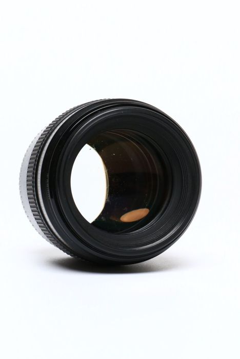 Canon EF 85mm 1.8 USM