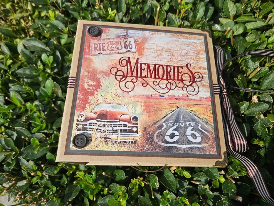 Ръчно изработени албуми за юбилей ,имен ден, новородено. Налични!