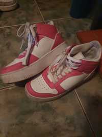 Pantofi sinsay roz