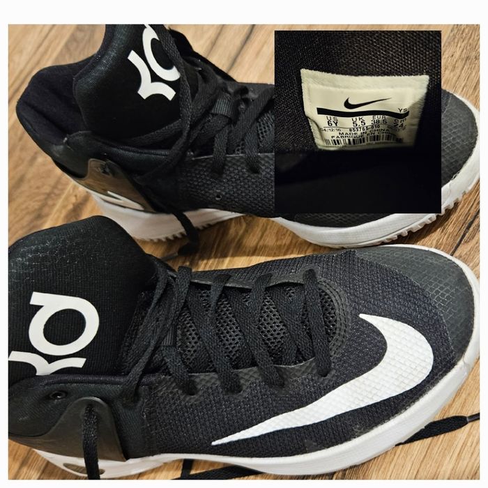 Nike în stare foarte bună