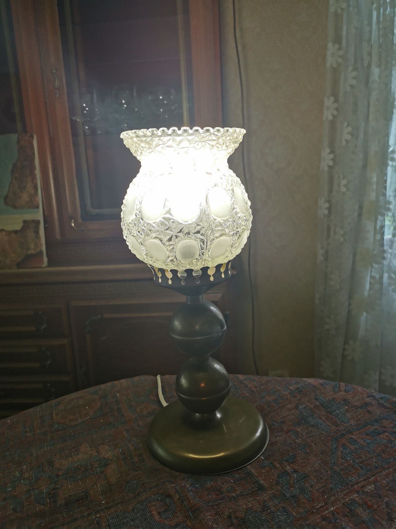 прекрасна ретро лампа