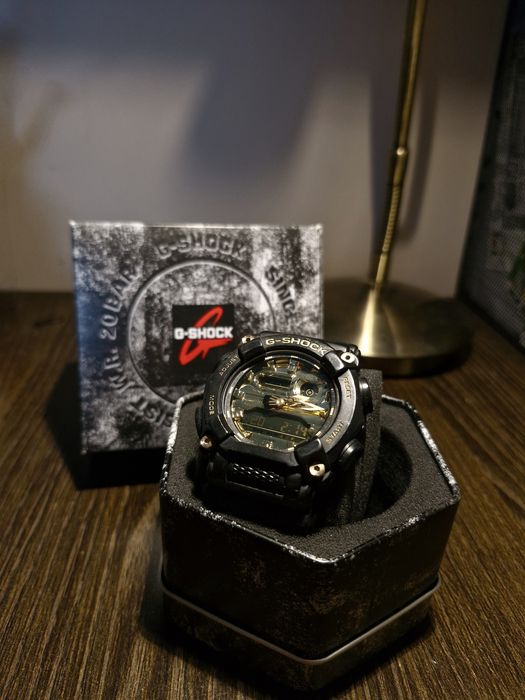 Часовник Casio G-Shock GA-900AG-1AER
