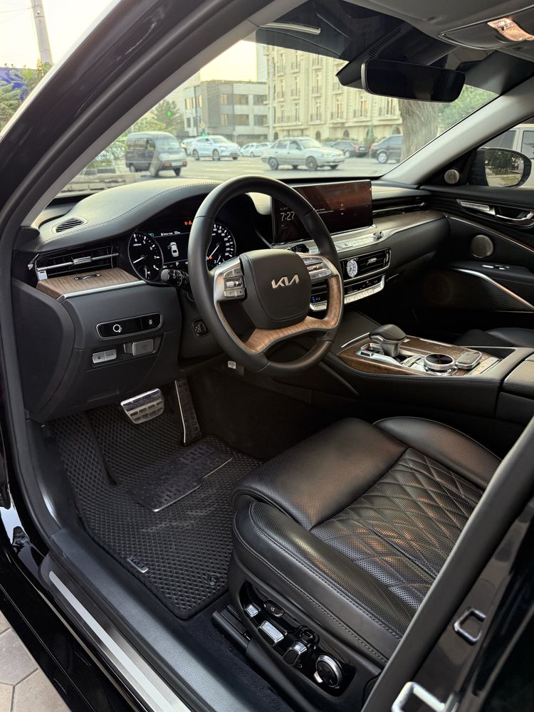 Kia K9  Prestige