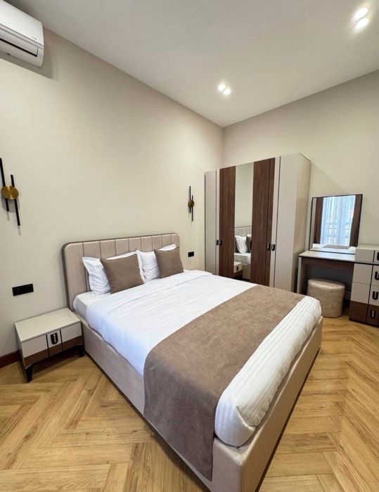 2/4/8 Буюк Ипак Йули 45м2 Максим Горький Бий Жк Сайрам Бредли