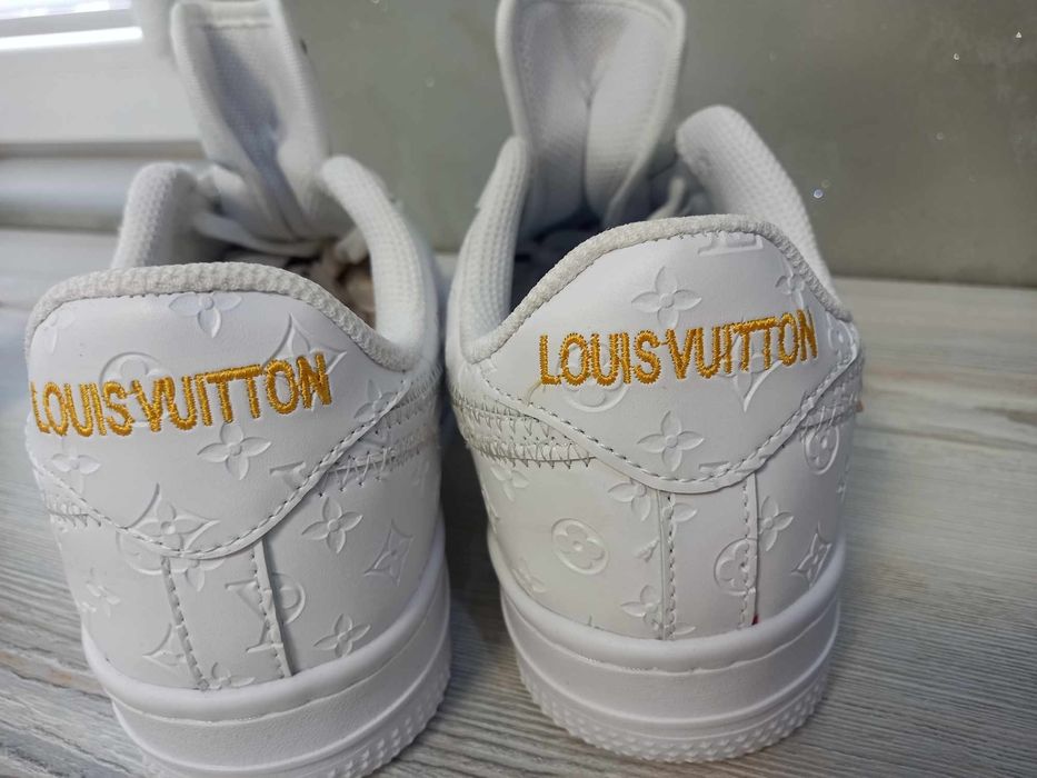 Louis Vuitton Nike Air Force - Маратонки номер 42