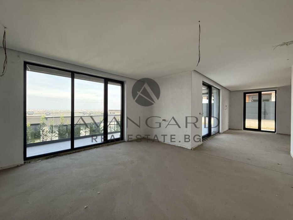 Продава се Къща в с. Белащица, Област Пловдив - 428 кв.м за 1213 €/кв.м - Снимка #1
