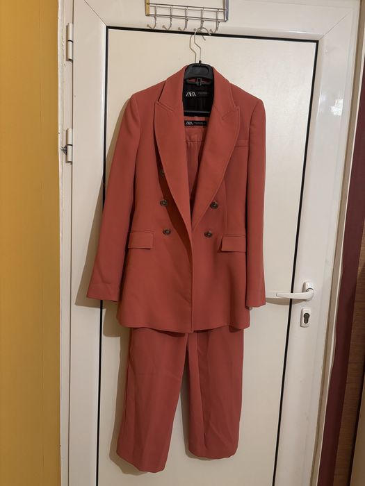 Костюм от две части Zara