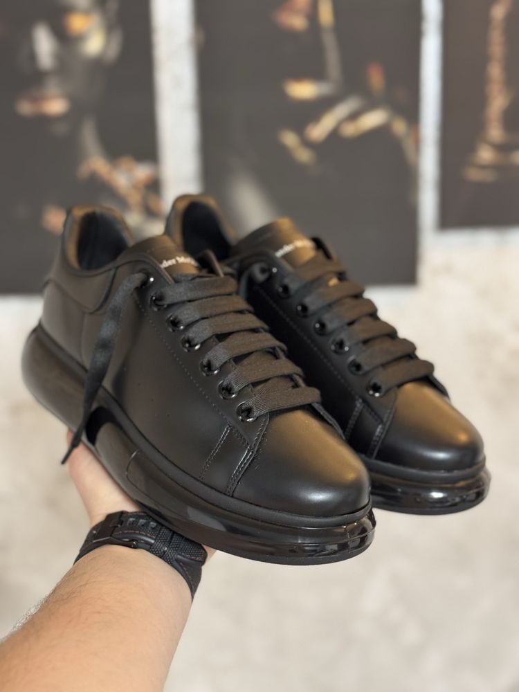 Adidasi Barbati Alexander Mcqueen Full Black Silicon!