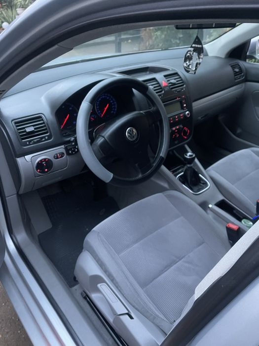 Vând  jetta 2.0 Diesel