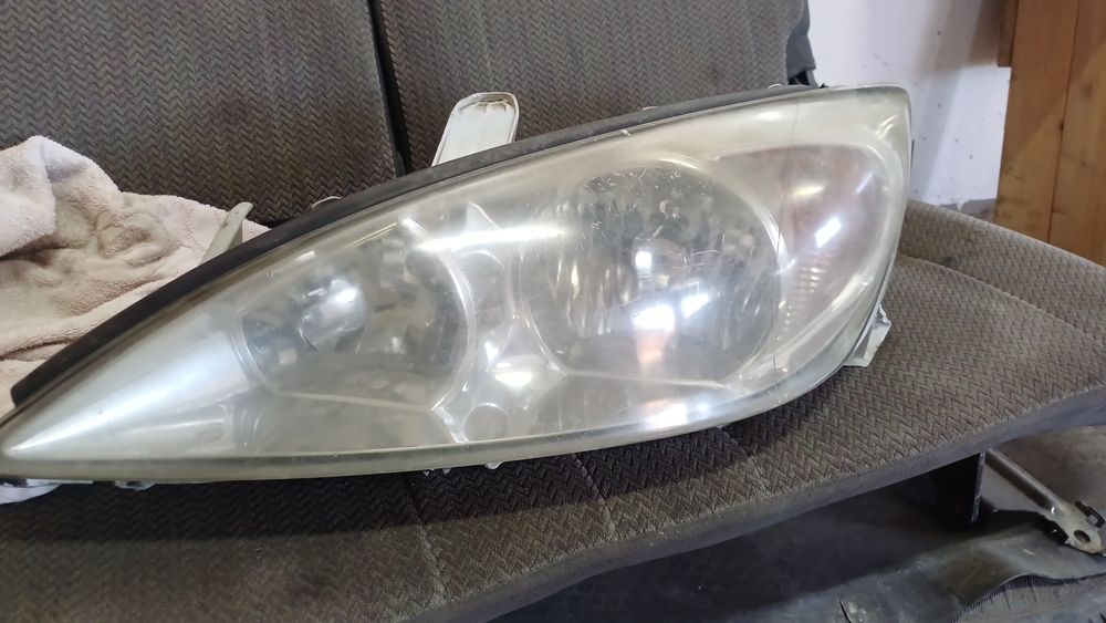 Камри 30 фара левая правая