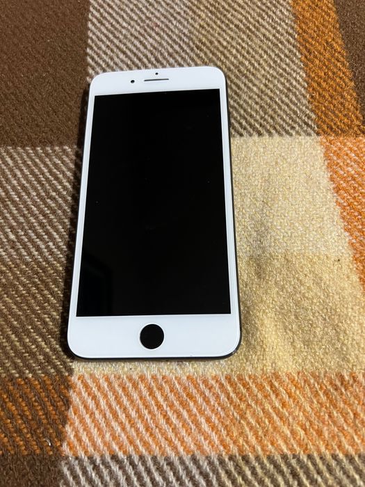 iPhone 8 Plus -64 GB